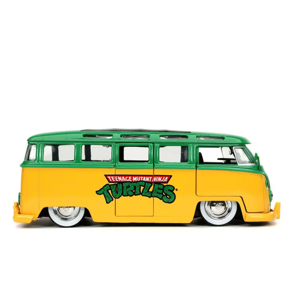 Teenage Mutant Ninja Turtles Hollywood Rides Diecast Model 1/24 1962 VW Bus és Leonardo figura termékfotó