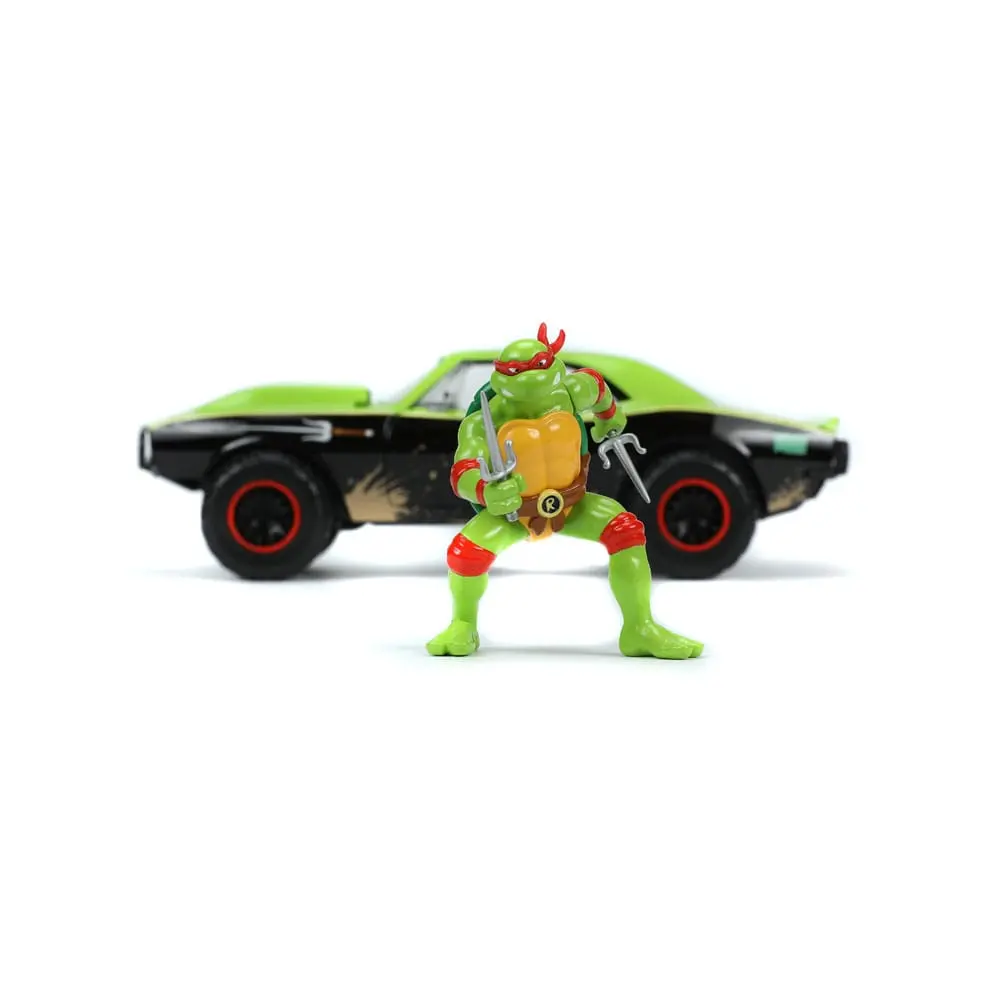 Teenage Mutant Ninja Turtles Hollywood Rides Diecast Model 1/24 1967 Chevrolet Camaro és Raphael figura termékfotó