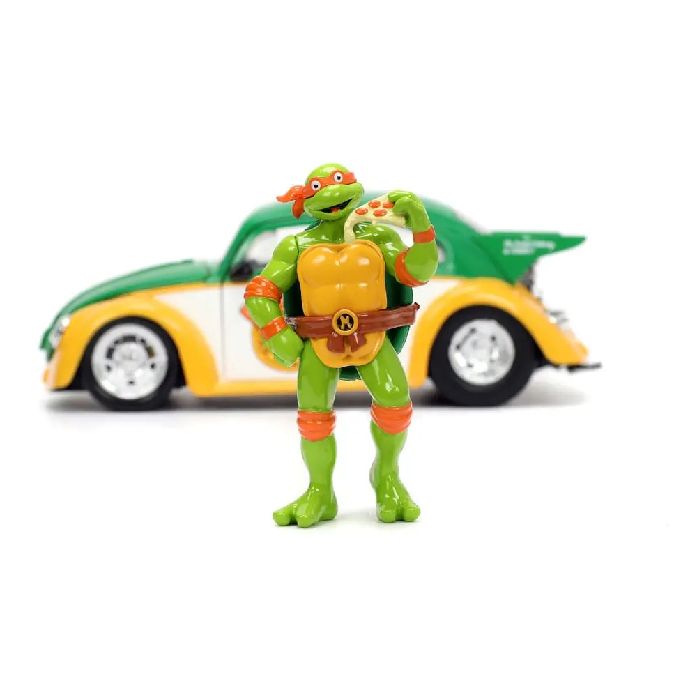 Teenage Mutant Ninja Turtles Hollywood Rides Diecast Model 1/24 VW Drag Beetle ésMichelangelo figura termékfotó