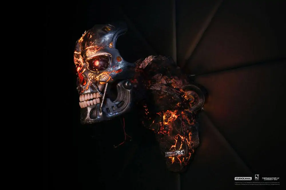 Terminator 2: Judgment Day replika 1/1 T-800 Endoskeleton Mask Battle Damaged Version 46 cm termékfotó