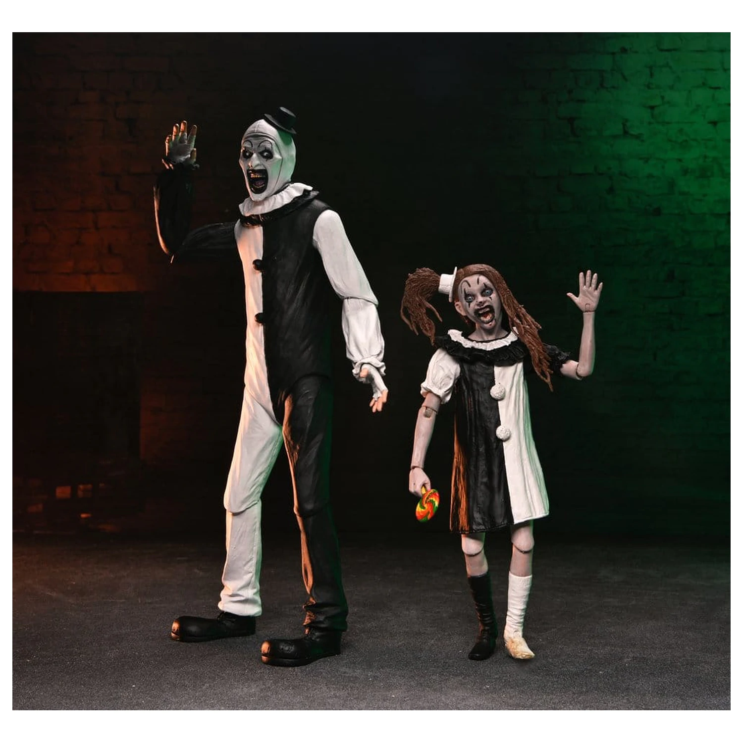 Terrifier 2 Ultimate Art the Clown & Little Pale Girl 2 db-os akciófigura csomag 18 cm termékfotó