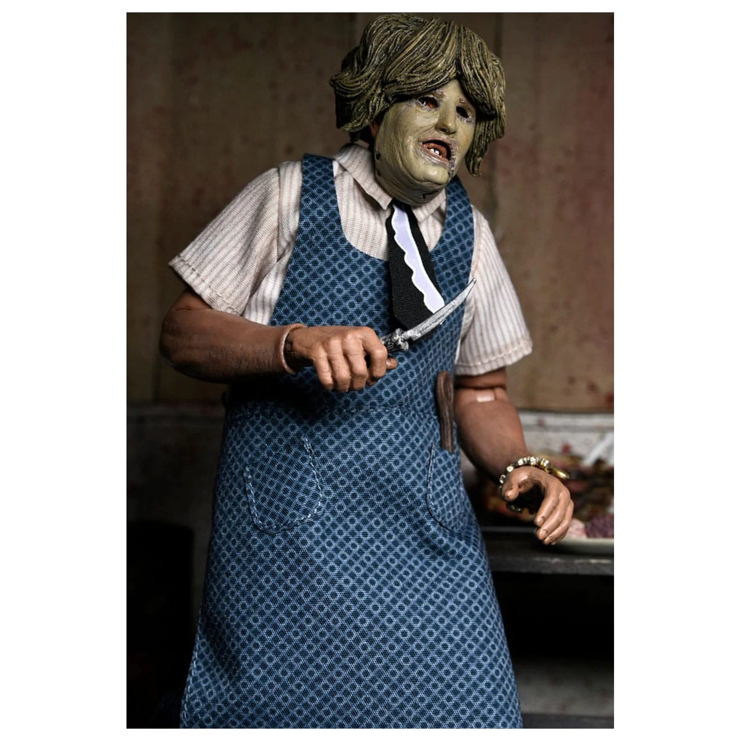 Texas Chainsaw Massacre Clothed akciófigura Leatherface with Old Lady Mask 20 cm termékfotó