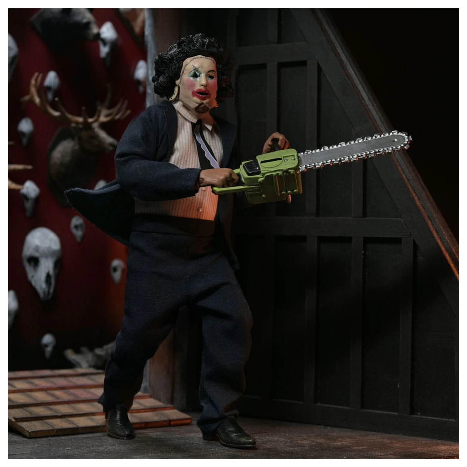 Texas Chainsaw Massacre Clothed Pretty Woman Leatherface akciófigura 20 cm     termékfotó