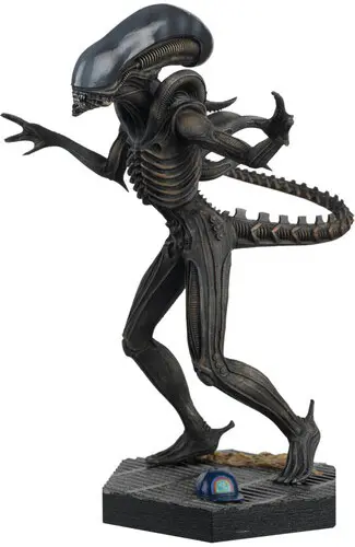 The Alien vs. Predator Collection 1/16 Xenomorph Drone szobor figura 15 cm termékfotó