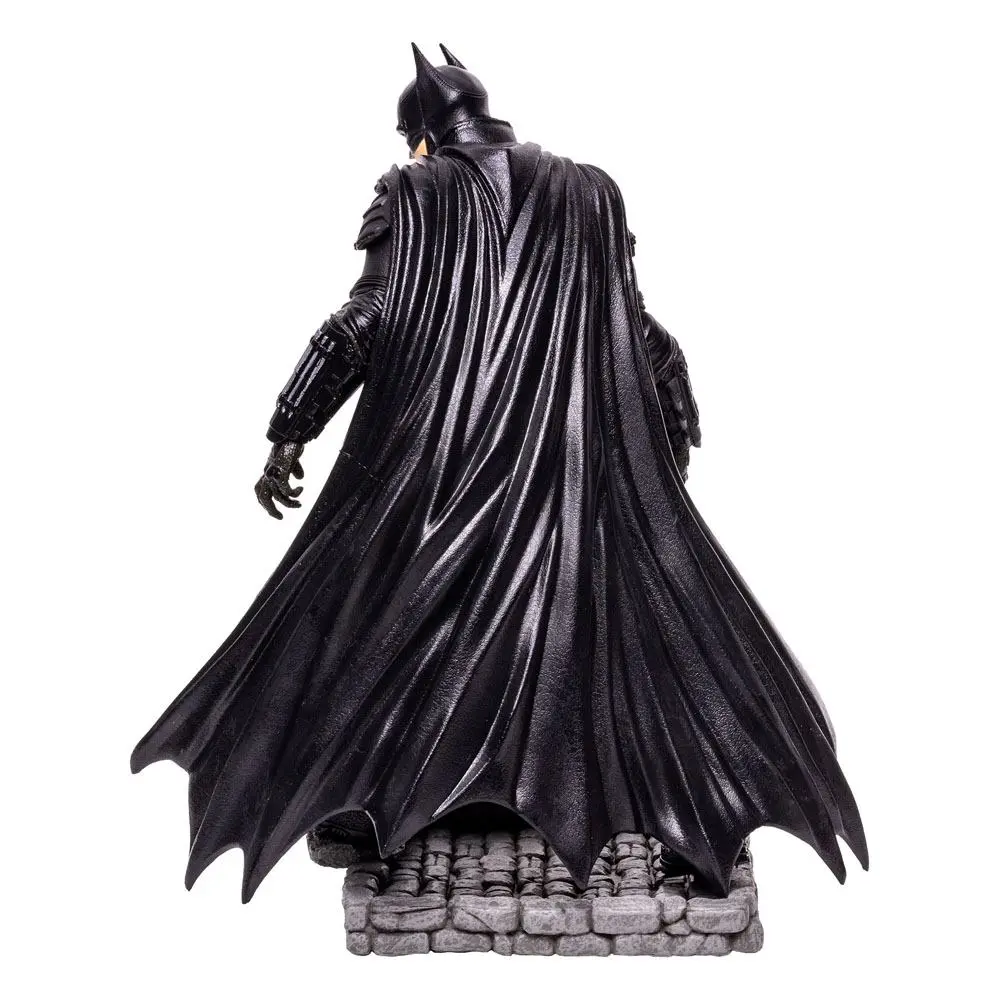 The Batman Movie Posed The Batman Version 2 PVC szobor figura 30 cm termékfotó