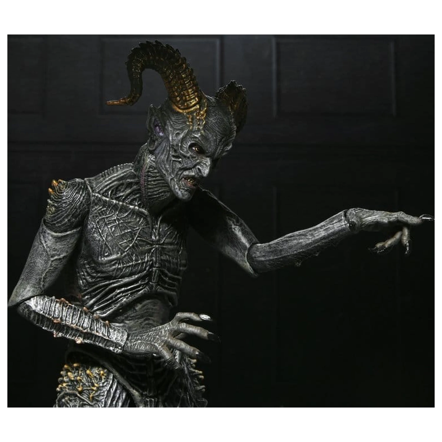 The Conjuring Universe figura Ultimate Malthus the Demon 18 cm termékfotó