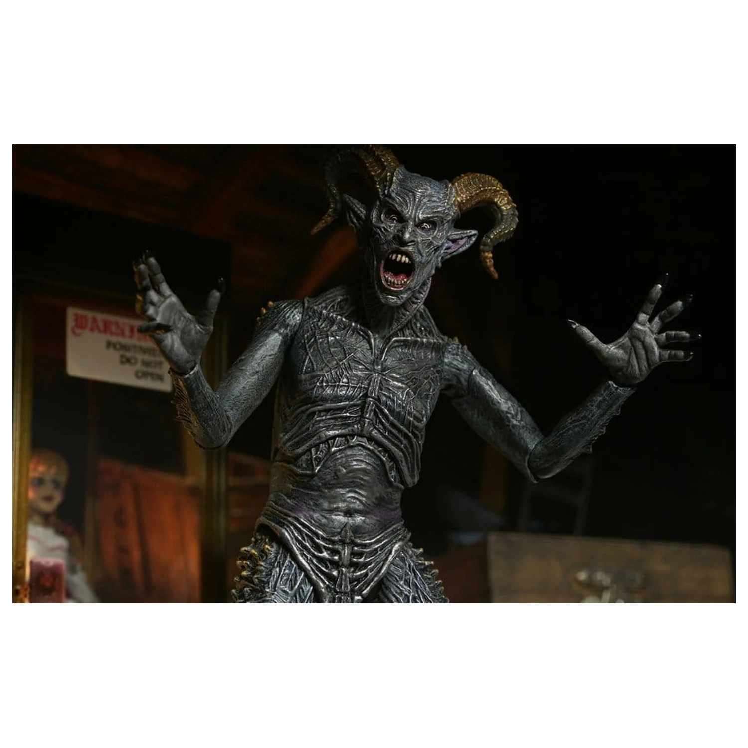 The Conjuring Universe figura Ultimate Malthus the Demon 18 cm termékfotó