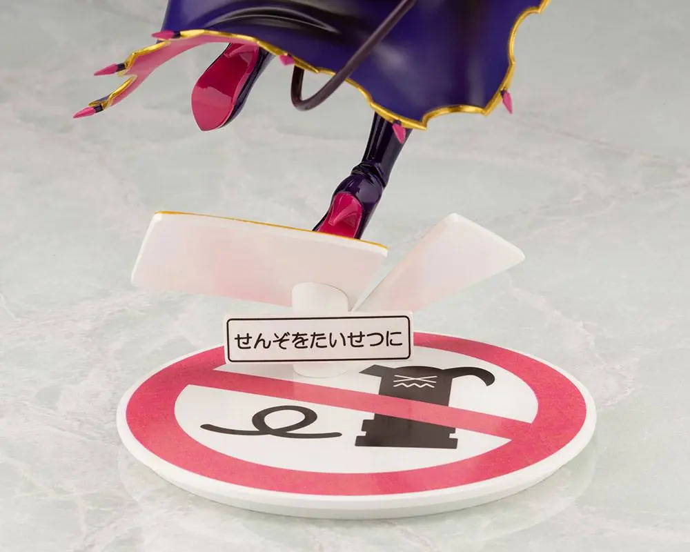 The Demon Girl Next Door 1/7 Shadow Mistress Yuko Bonus Edition PVC szobor figura 22 cm termékfotó