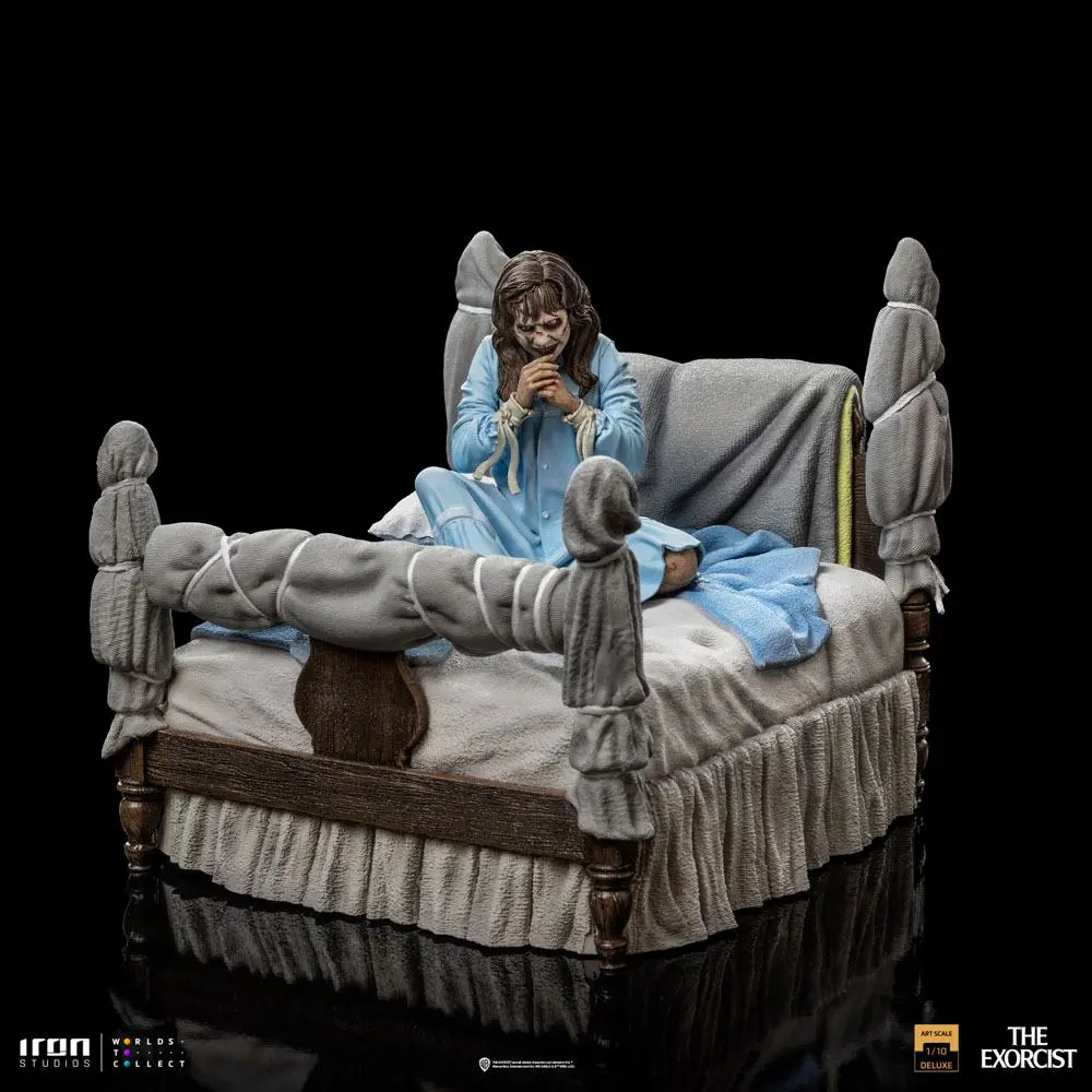 The Exorcist Deluxe Art Scale 1/10 Possessed Regan McNeil szobor figura 14 cm termékfotó