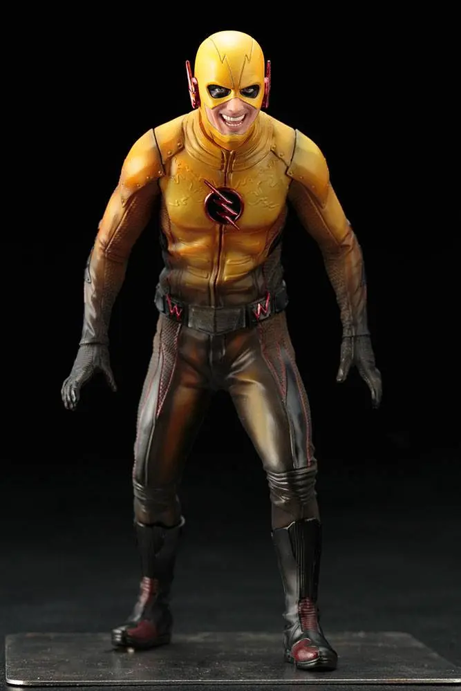 The Flash ARTFX+ 1/10 Reverse Flash PVC szobor figura 17 cm termékfotó