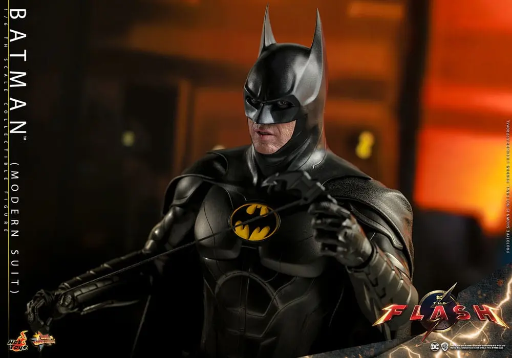 The Flash Movie Masterpiece 1/6 Batman (Modern Suit) akciófigura 30 cm termékfotó