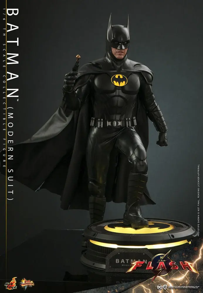 The Flash Movie Masterpiece 1/6 Batman (Modern Suit) akciófigura 30 cm termékfotó