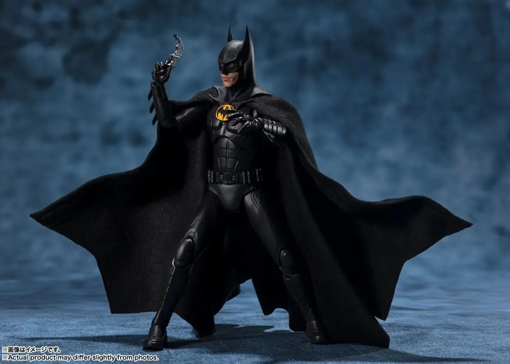 The Flash S.H. Figuarts Batman akciófigura 15 cm termékfotó