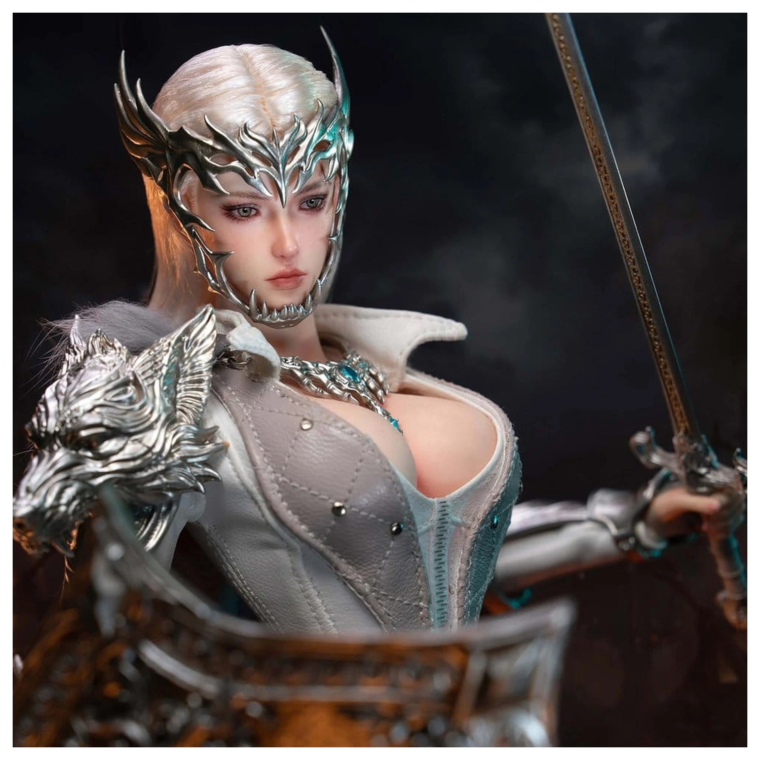 The Girl Under Wolf's Ward 1/6 Alina (Silver) akciófigura 30 cm termékfotó