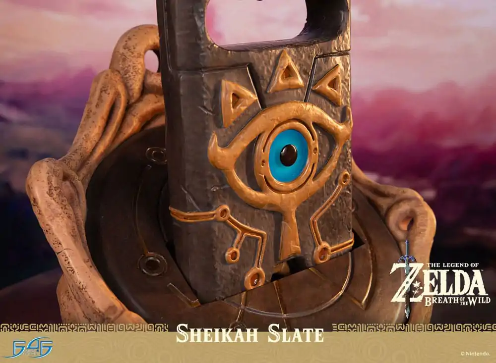 The Legend of Zelda: Breath of the Wild Life-Size Statue 1/1 Sheikah Slate életnagyságú szobor 24 cm termékfotó