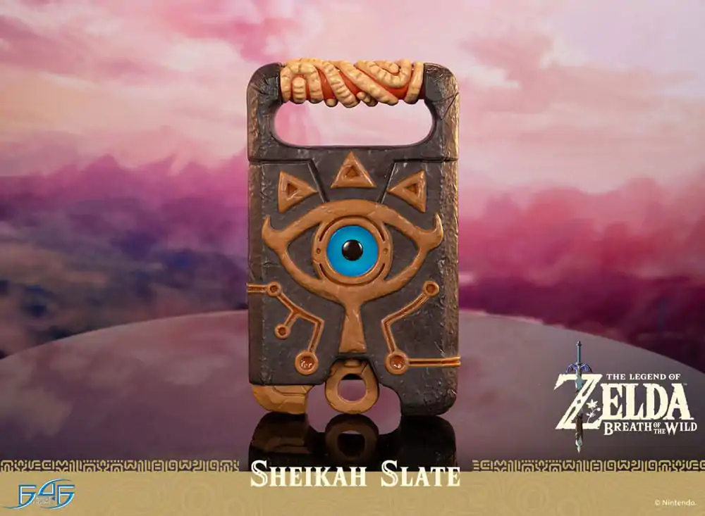 The Legend of Zelda: Breath of the Wild Life-Size Statue 1/1 Sheikah Slate életnagyságú szobor 24 cm termékfotó