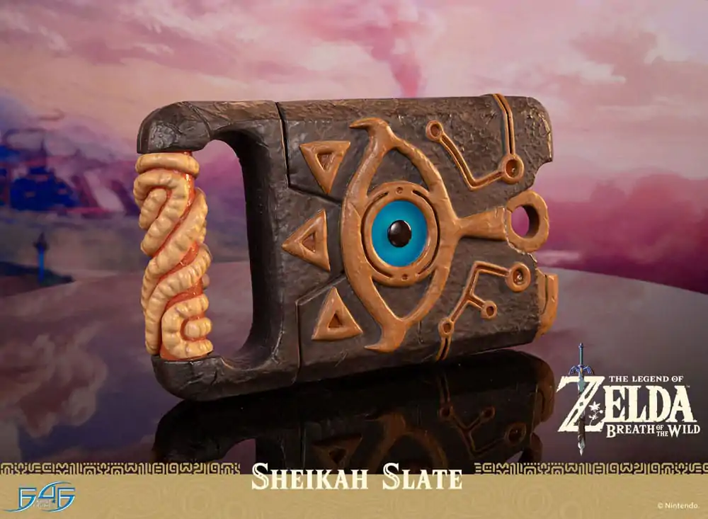 The Legend of Zelda: Breath of the Wild Life-Size Statue 1/1 Sheikah Slate életnagyságú szobor 24 cm termékfotó