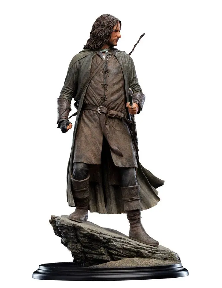 The Lord of the Rings 1/6 Aragorn, Hunter of the Plains (Classic Series) szobor figura 32 cm termékfotó