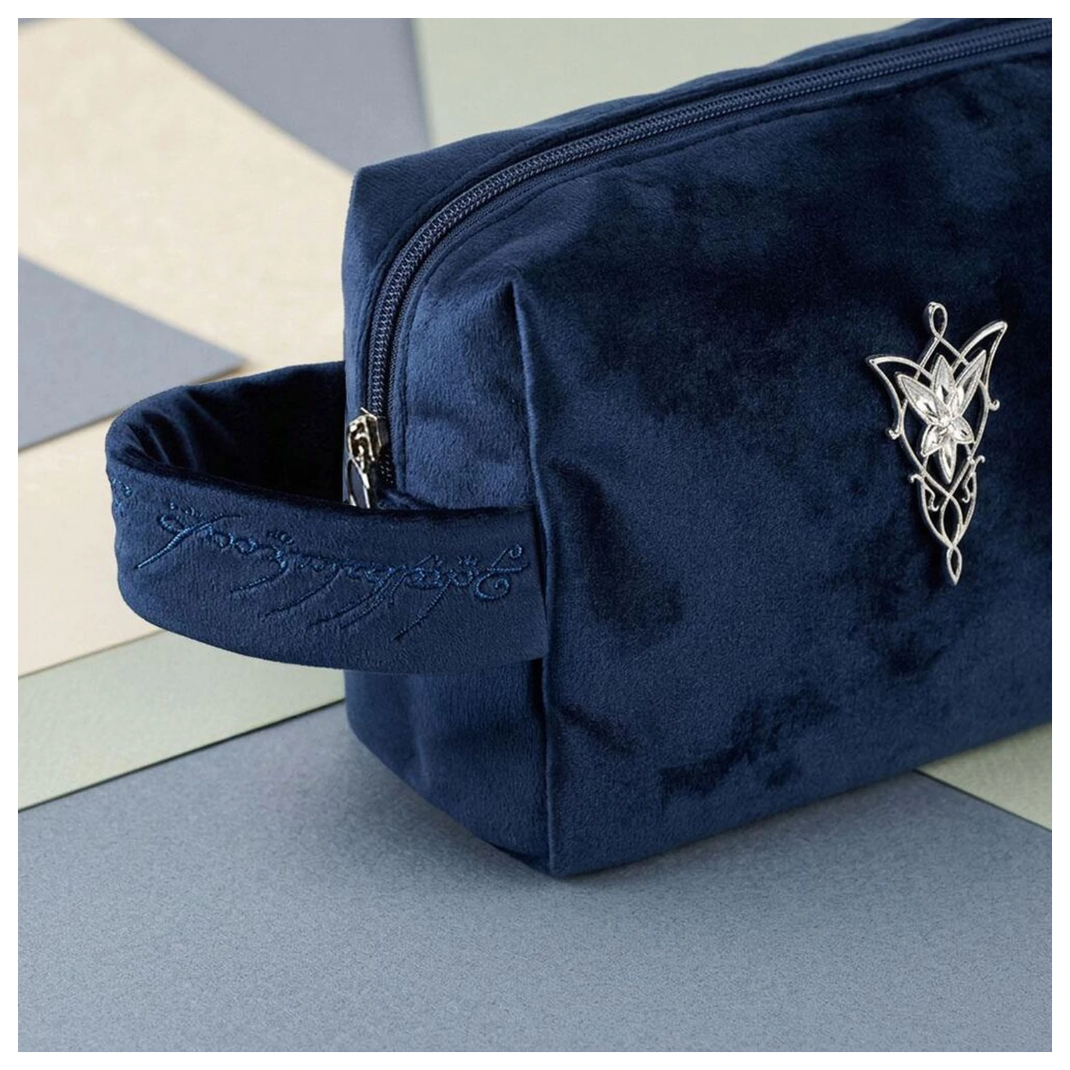 The Lord of The Rings Hobbit neszeszer táska termékfotó