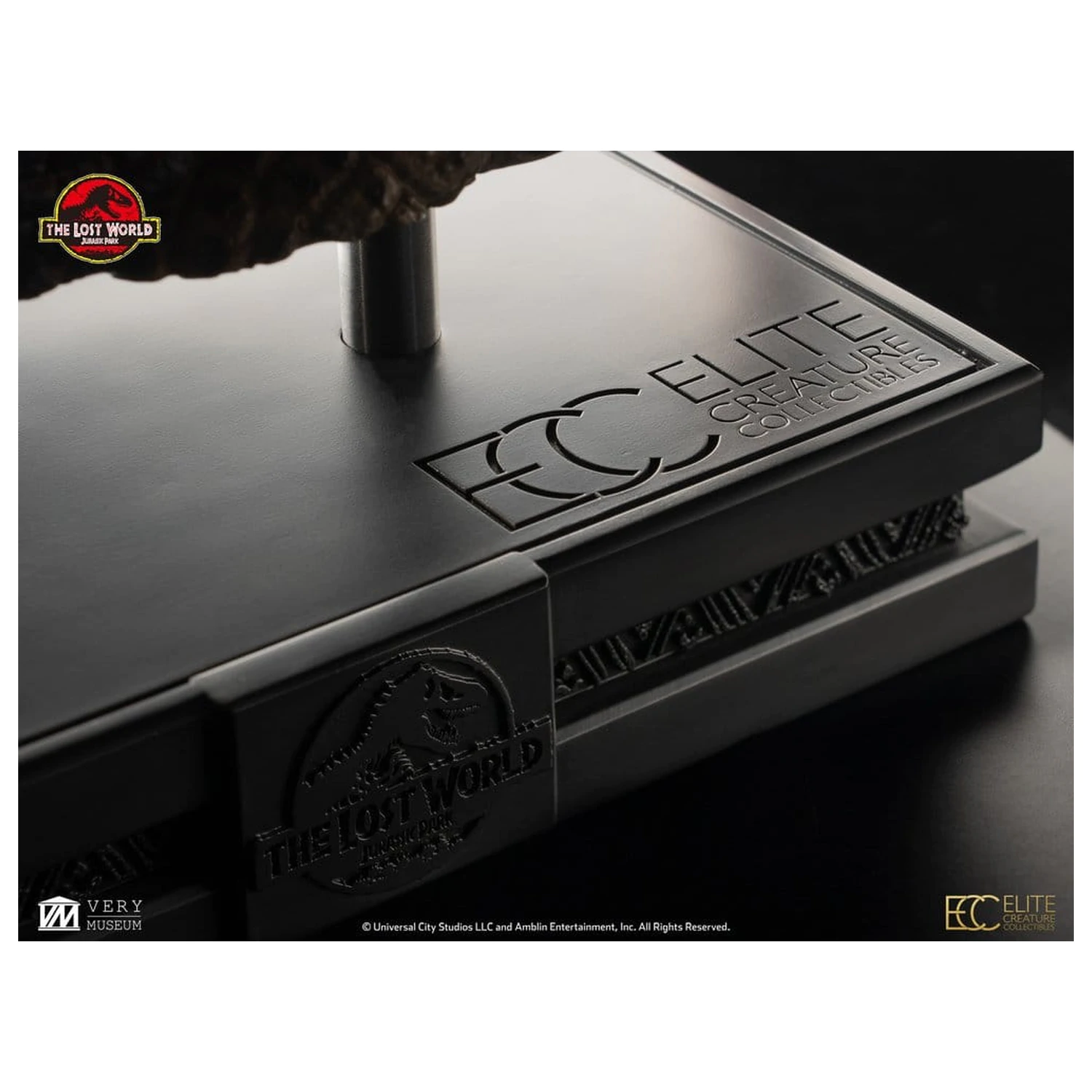 The Lost World: Jurassic Park replika mellszobor figura Male Velociraptor Eye Prop 23 cm   termékfotó