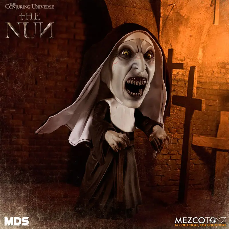 The Nun Mozgatható figura 15cm termékfotó