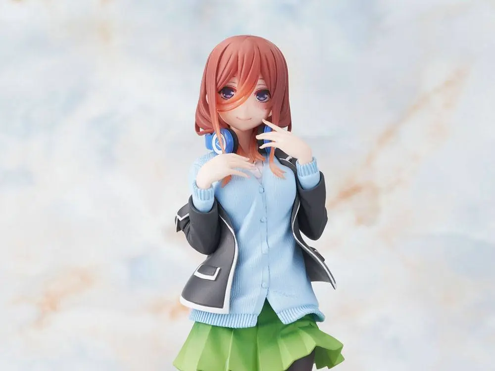 The Quintessential Quintuplets Coreful Nakano Miku Uniform Ver. PVC szobor figura 20 cm termékfotó