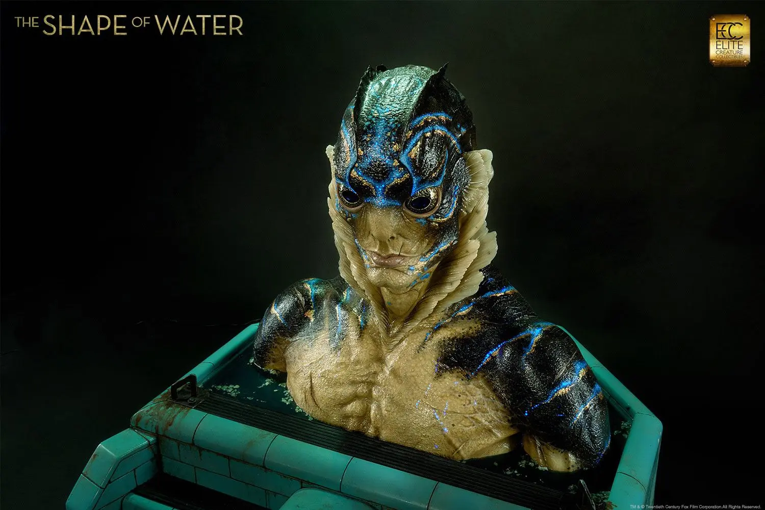 The Shape of Water Life-Size Amphibian Man mellszobor figura 71 cm termékfotó