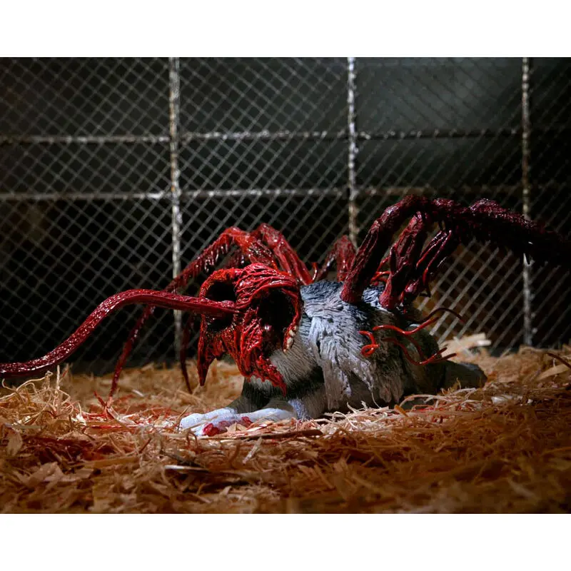 The Thing Ultimate Deluxe Thing Dog Creature figura 18cm termékfotó