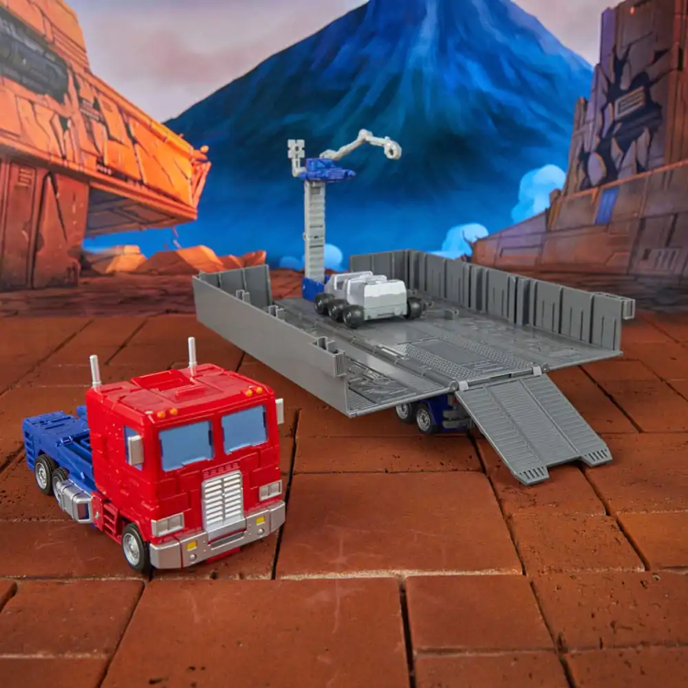 The Transformers: The Movie Generations Studio Series Commander Class Optimus Prime akciófigura 18 cm termékfotó