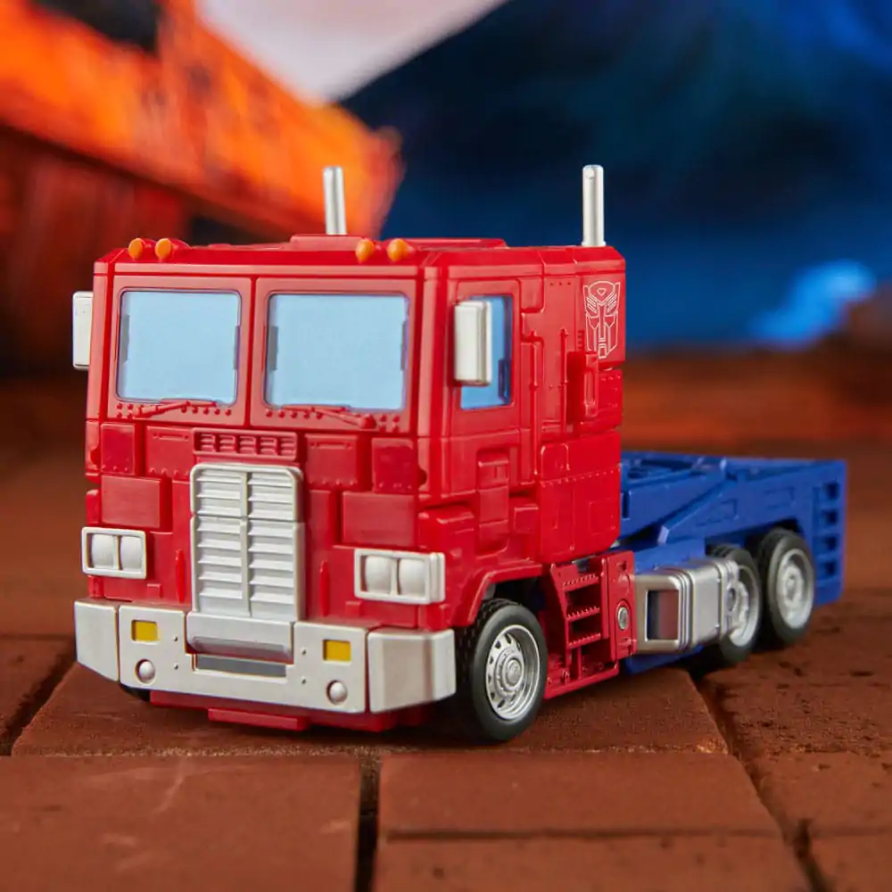 The Transformers: The Movie Generations Studio Series Commander Class Optimus Prime akciófigura 18 cm termékfotó