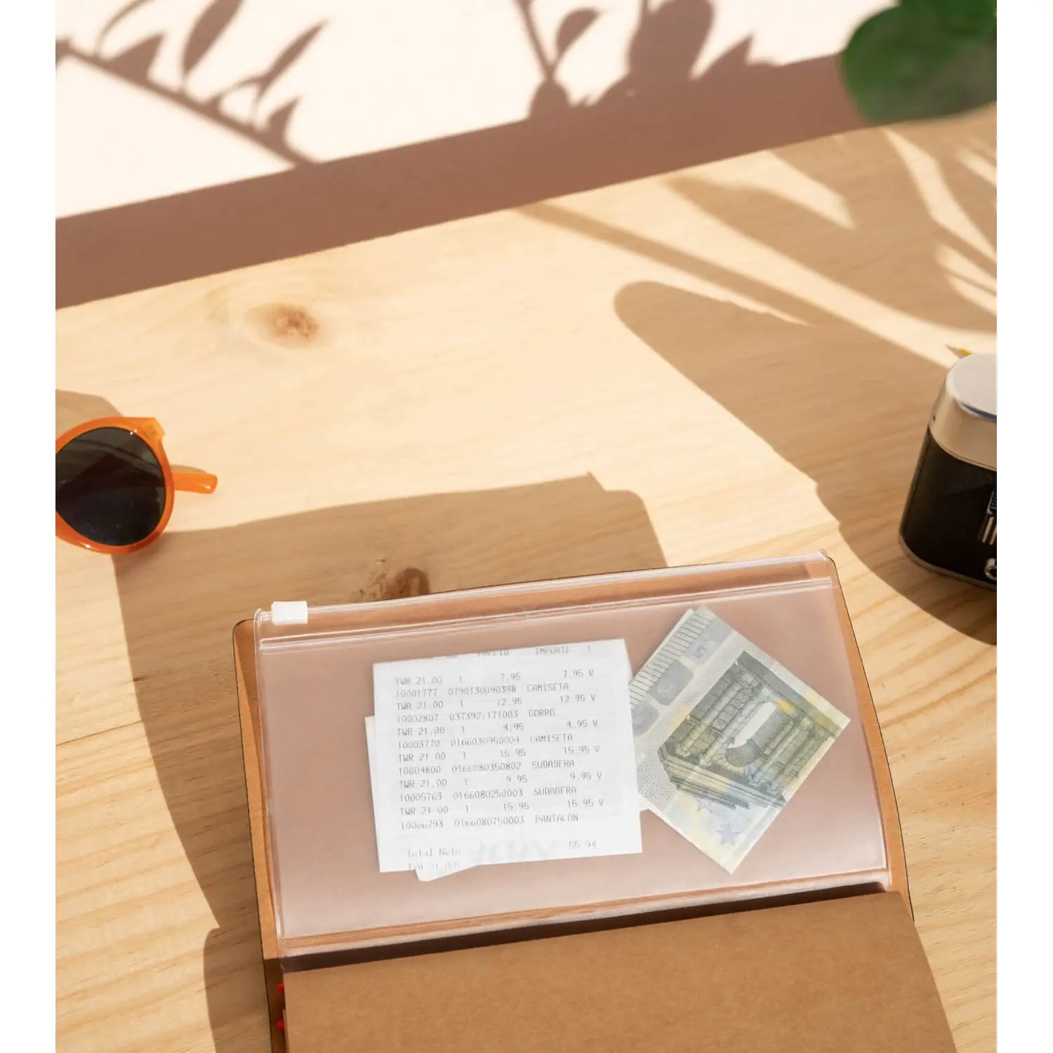 The Witcher Don't Touch Roach jegyzetfüzet termékfotó