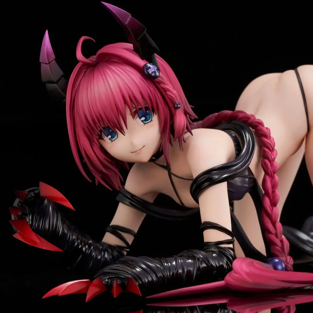 To Love-Ru Darkness 1/6 Mea Kurosaki Darkness Ver. PVC szobor figura 15 cm termékfotó