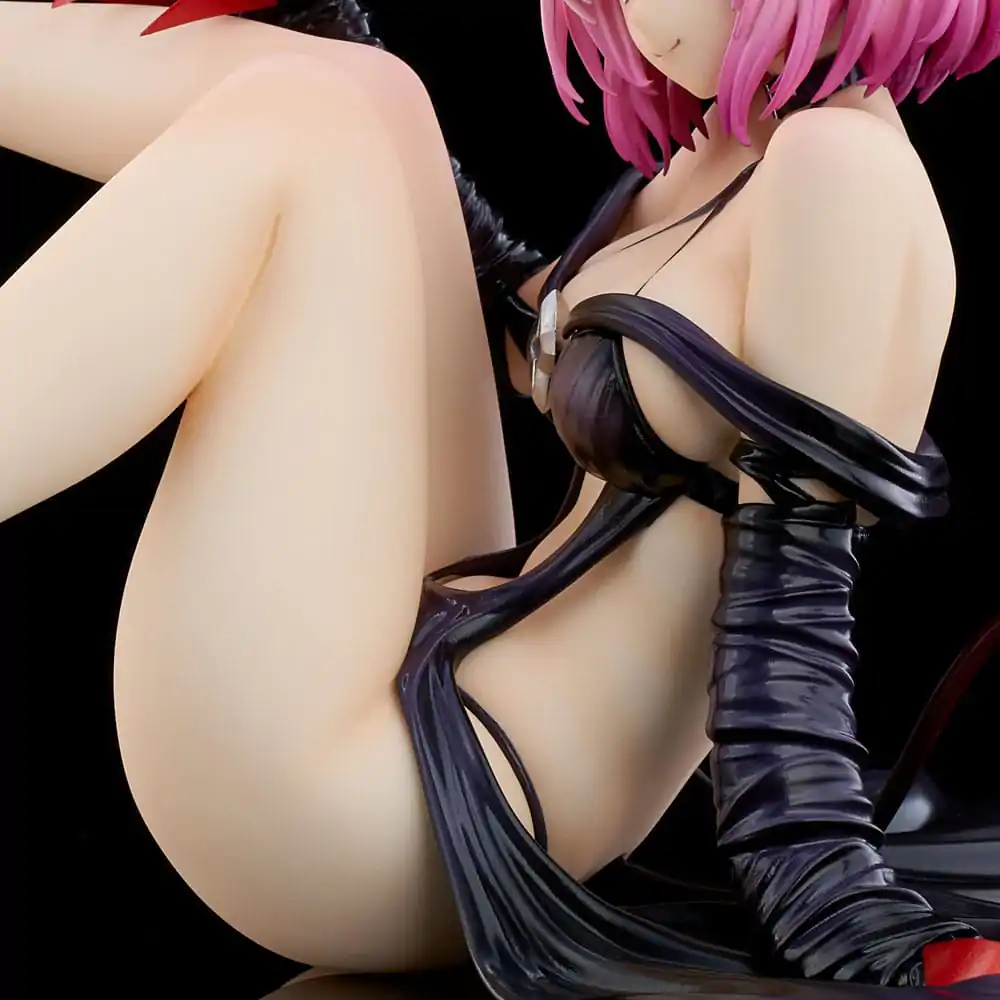 To Love-Ru Darkness 1/6 Momo Velia Deviluke Darkness Ver. Renewal Package Edition PVC szobor figura 15 cm termékfotó