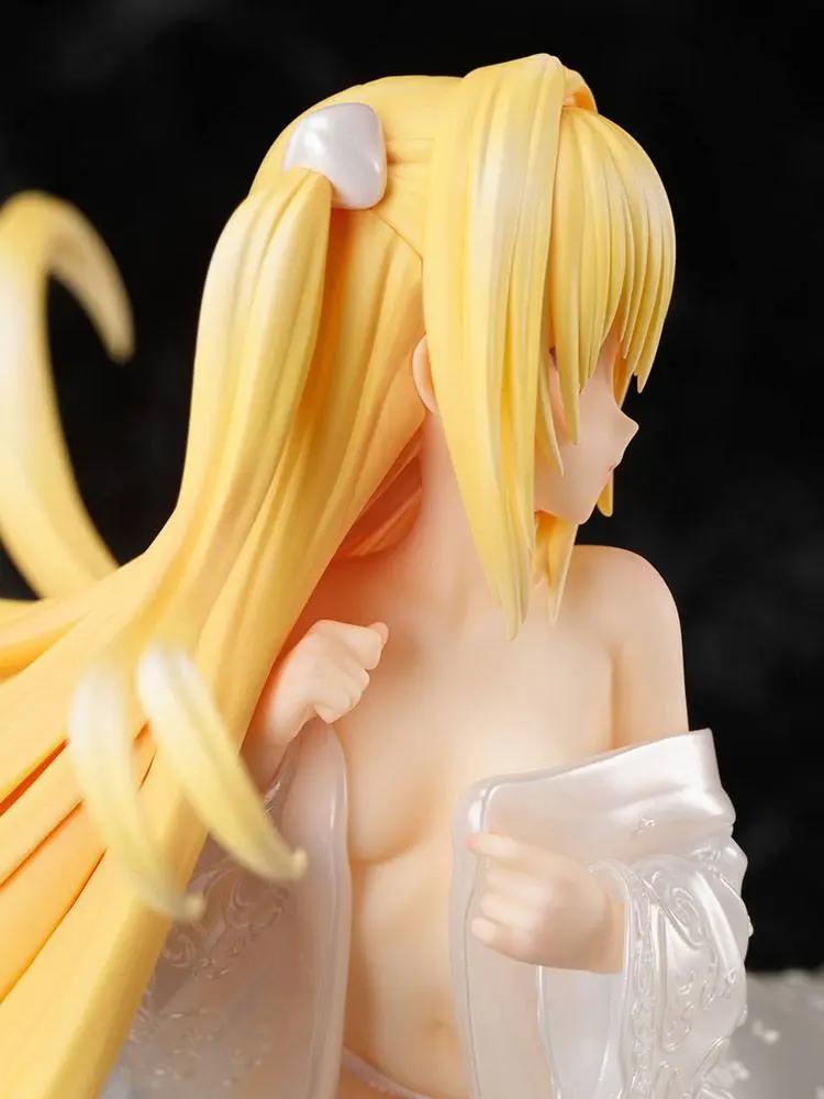 To Love-Ru Darkness 1/7 Golden Darkness - Shiromuku PVC szobor figura 23 cm termékfotó