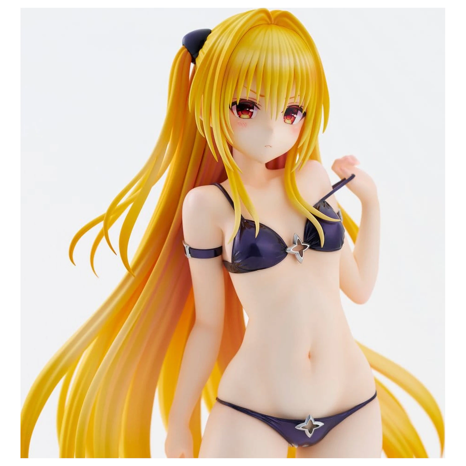 To Love Ru Darkness Swimsuit Series 1/4 Golden Darkness PVC figura 39 cm termékfotó