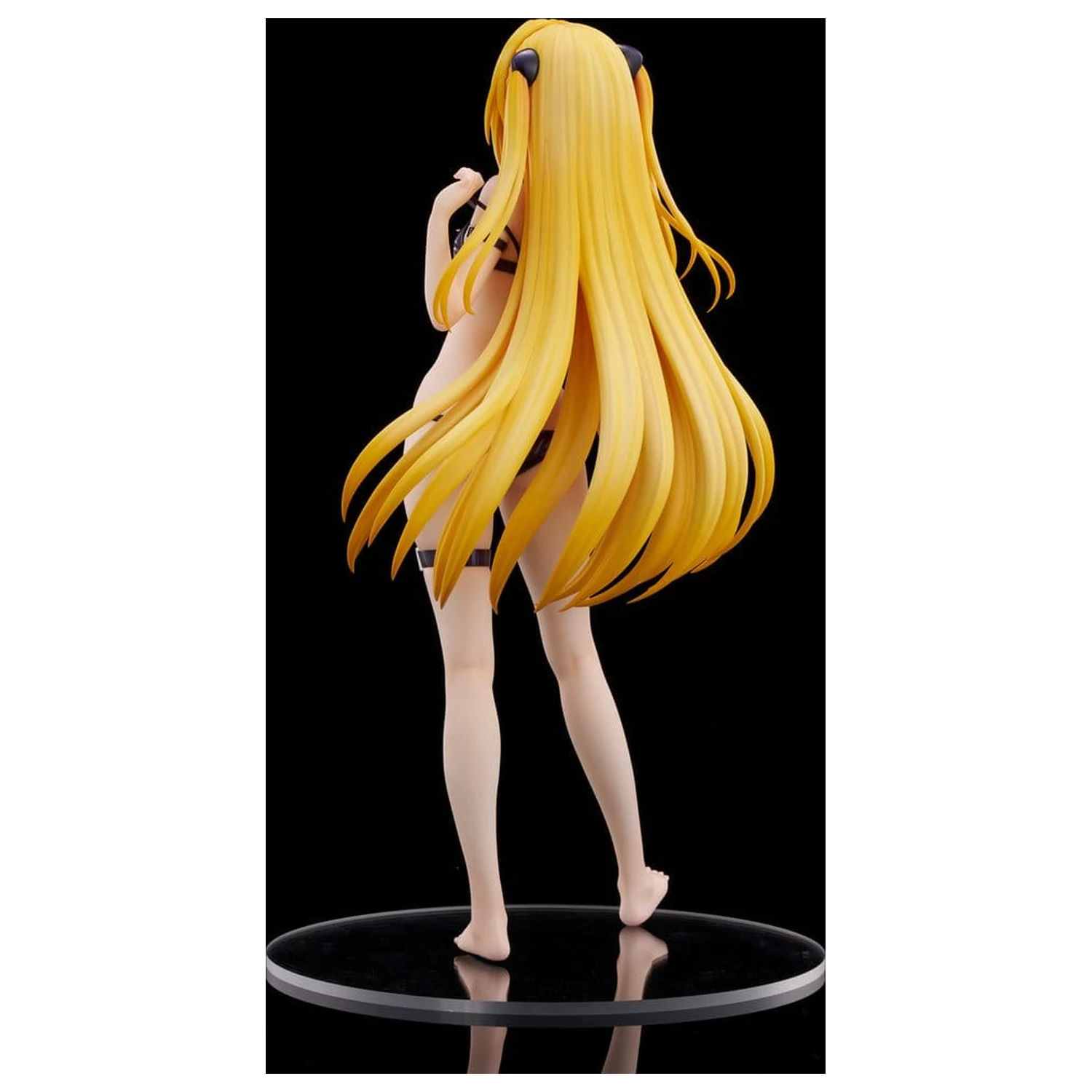 To Love Ru Darkness Swimsuit Series 1/4 Golden Darkness PVC figura 39 cm termékfotó