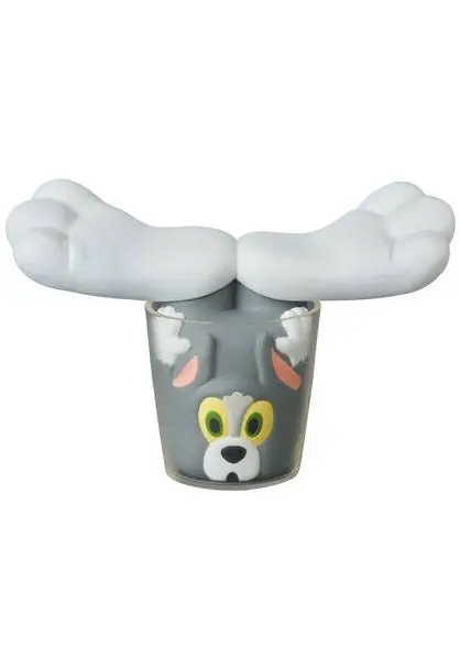 Tom &amp; Jerry UDF Series 3 Tom (Runaway to Glass Cup) Mini figura 6 cm termékfotó