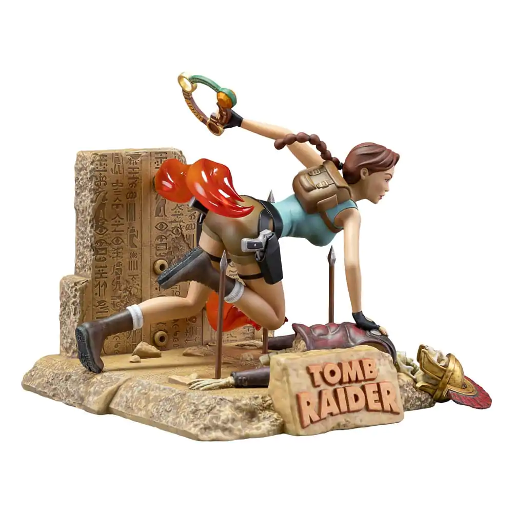 Tomb Raider 1996 Lara Croft Classic Era PVC szobor figura 17 cm termékfotó