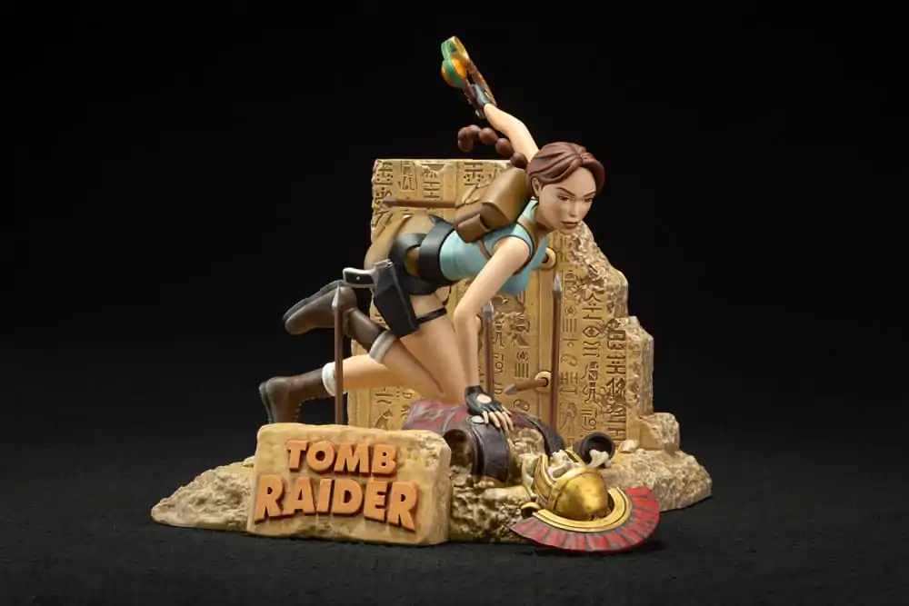 Tomb Raider 1996 Lara Croft Classic Era PVC szobor figura 17 cm termékfotó