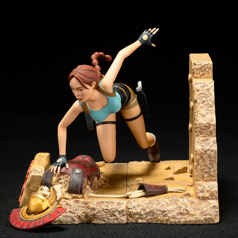 Tomb Raider Lara Croft figura 16,5cm termékfotó