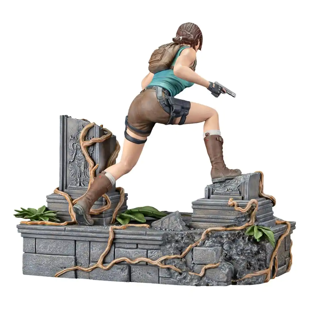 Tomb Raider Lara Croft PVC szobor figura 24 cm termékfotó