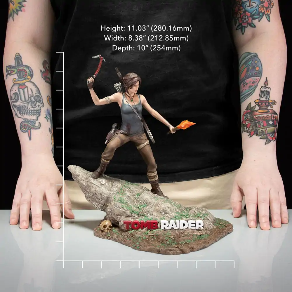 Tomb Raider Lara Croft Survivor Era PVC szobor figura 33 cm termékfotó