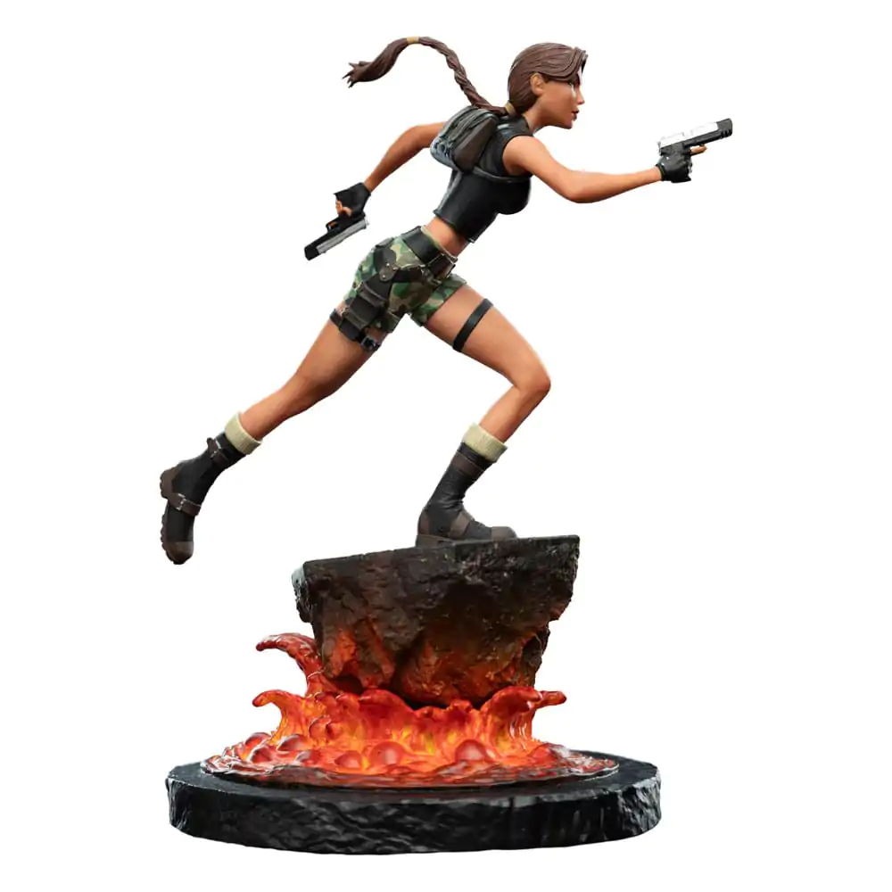 Tomb Raider Lara Croft: The Sanctuary of Flame Mini szobor figura 18 cm termékfotó