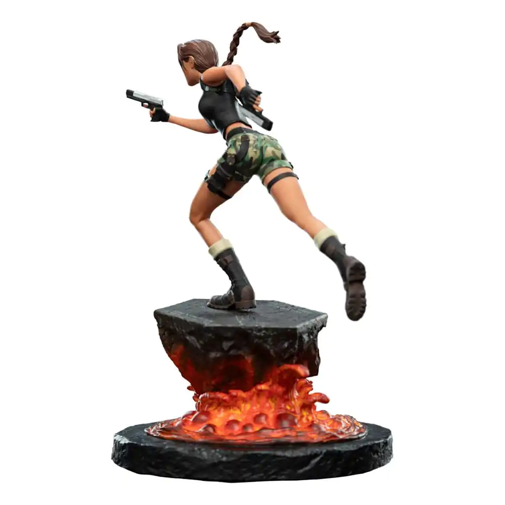 Tomb Raider Lara Croft: The Sanctuary of Flame Mini szobor figura 18 cm termékfotó