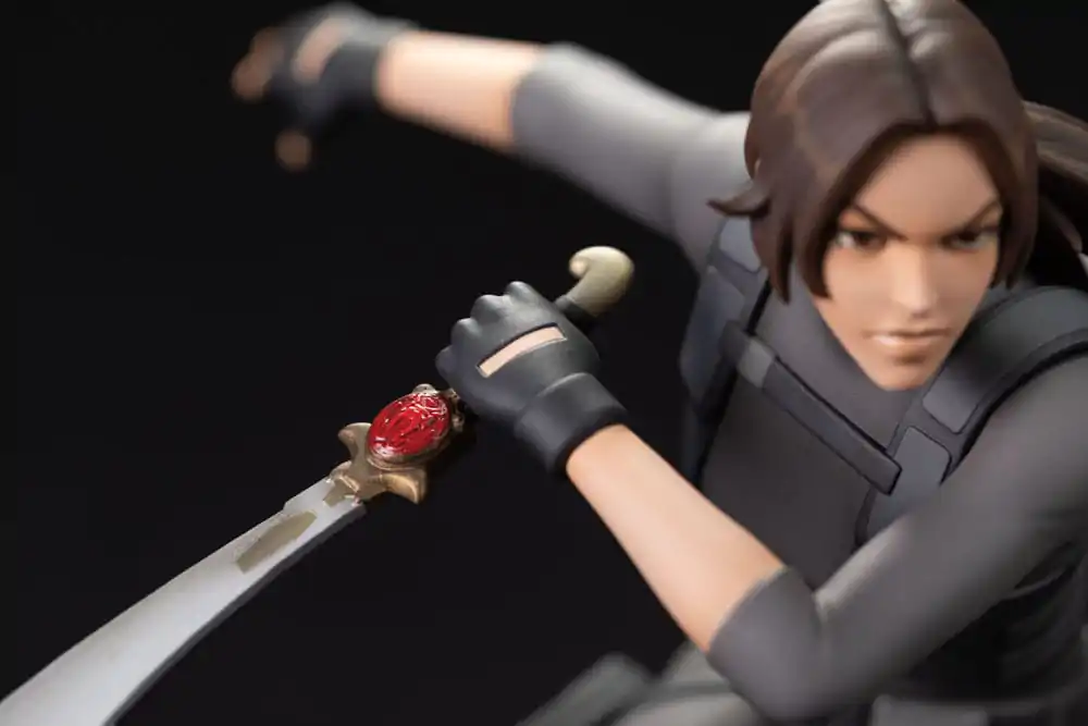 Tomb Raider The Legend of Lara Croft PVC szobor figura 19 cm termékfotó