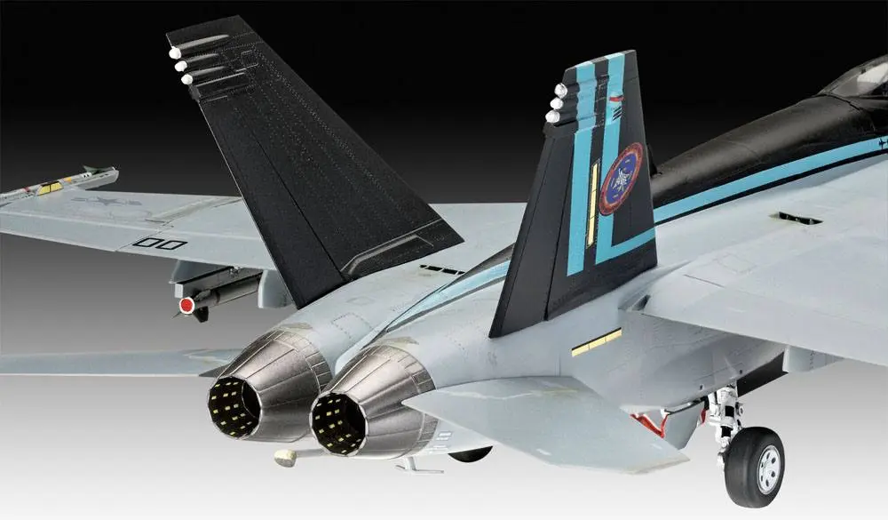 Top Gun: Maverick 1/48 Maverick´s F/A-18E Super Hornet modell készlet 38 cm termékfotó