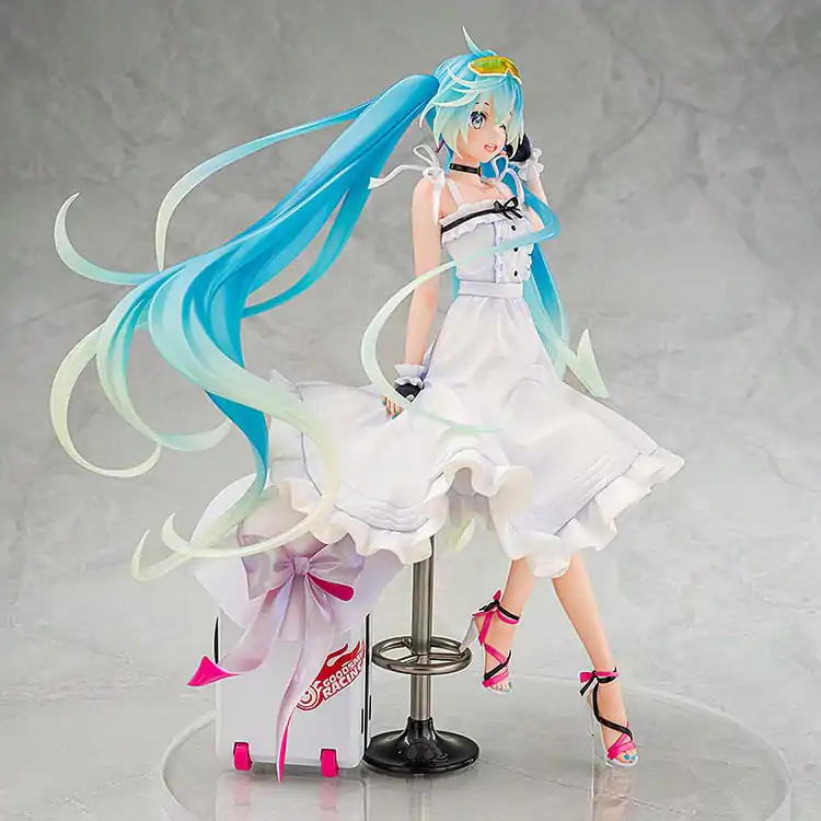 Hatsune Miku GT Project Original PVC Statue 1/7 Vacation Style Ver. PVC szobor figura 24 cm termékfotó