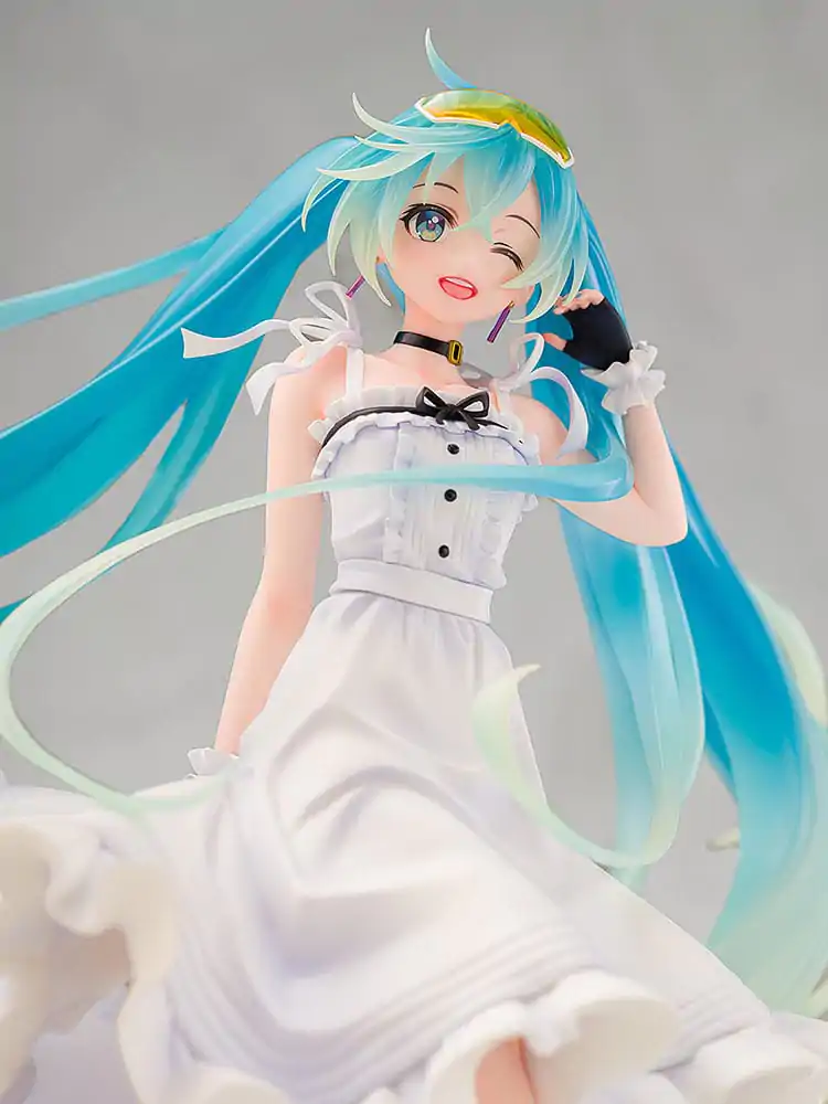 Hatsune Miku GT Project Original PVC Statue 1/7 Vacation Style Ver. PVC szobor figura 24 cm termékfotó