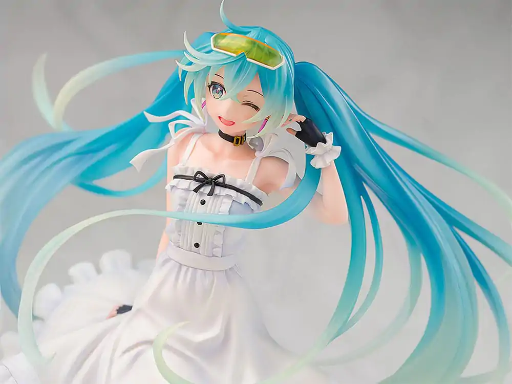 Hatsune Miku GT Project Original PVC Statue 1/7 Vacation Style Ver. PVC szobor figura 24 cm termékfotó