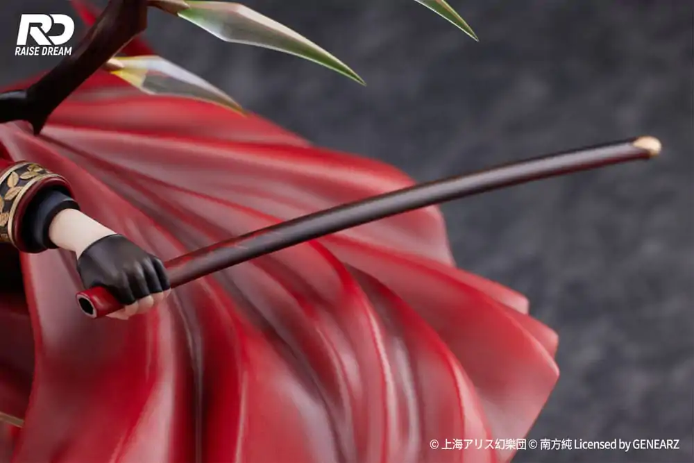 Touhou Project 1/6 Flandre Scarlet Military Uniform Ver. PVC szobor figura 27 cm termékfotó